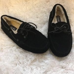Clarks Fur Lined Black Moccasins